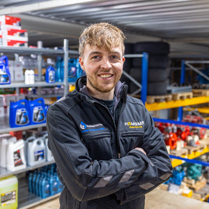 Alec Homsma eigenaar van Marinedustrie, specialist in scheepsmotoren en industrie motoren