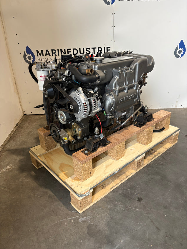 Yanmar 4JH80 Scheepsmotor (Voor onderdelen)