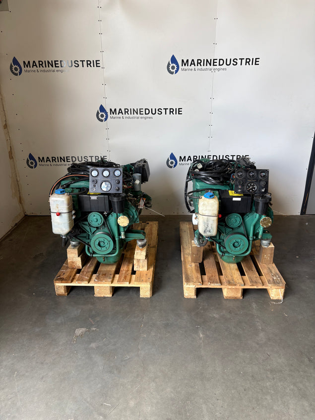 Volvo Penta MD40A 85PK Scheepsmotor (2x)
