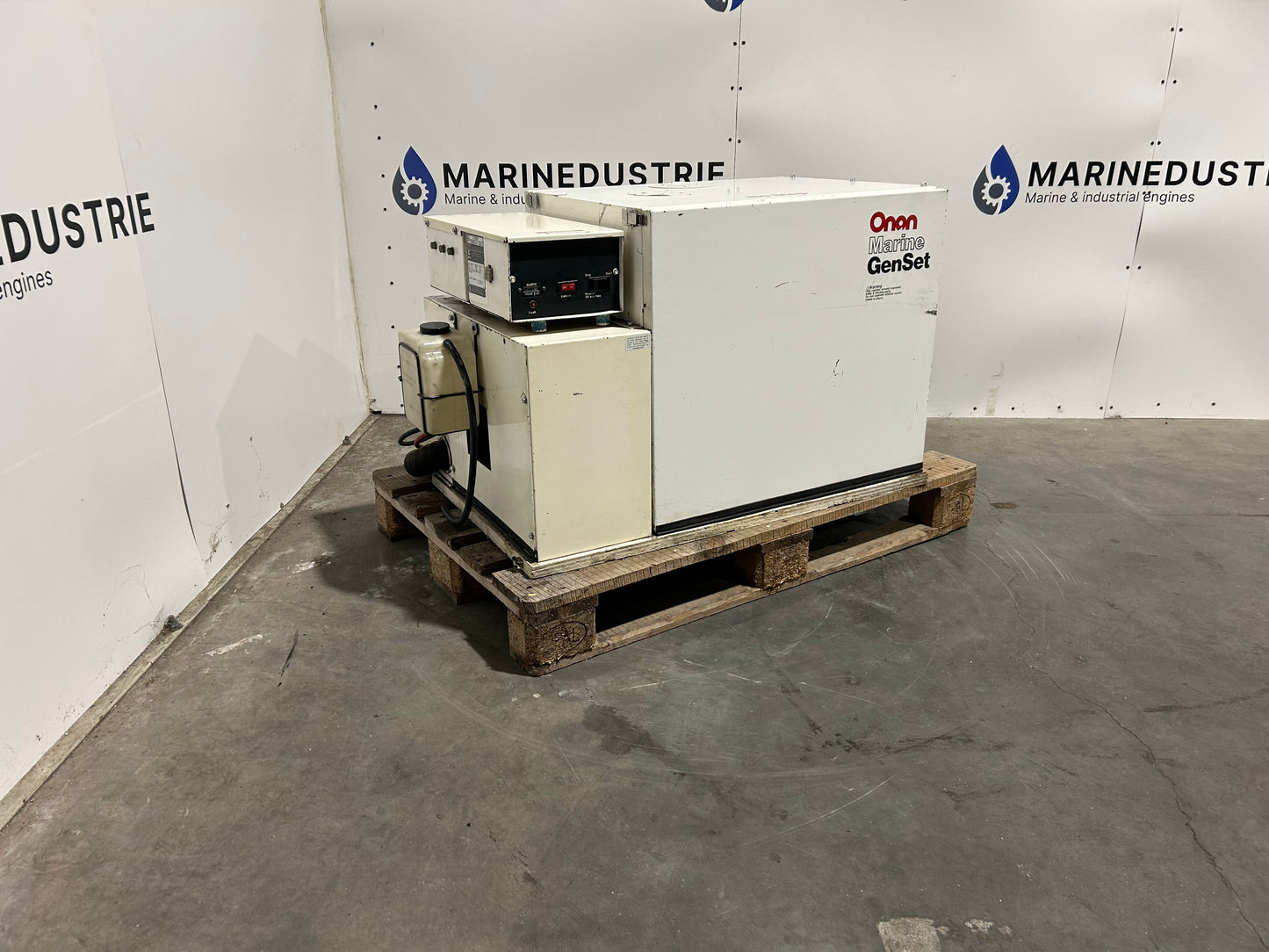 Cummins Onan 6.5kVA 6.5MDKDP Scheeps Generatorset