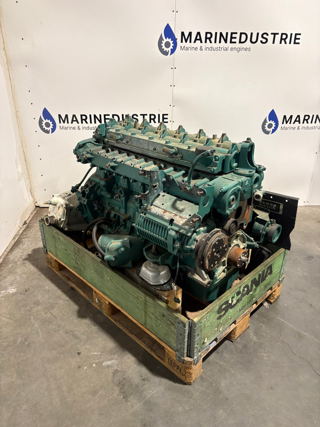 Volvo Penta D6-350 - Demontage motor