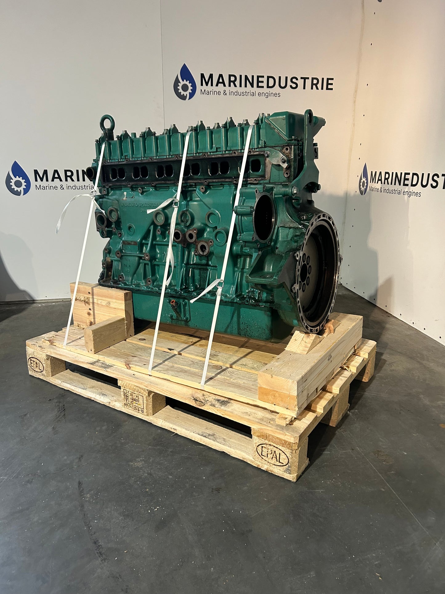 Volvo Penta D6 Longblock (Used)