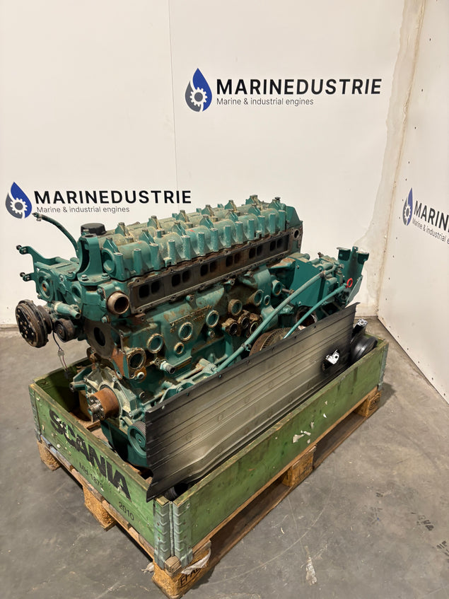 Volvo Penta D6-350 - Demontage motor