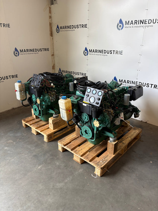 Volvo Penta MD40A 85PK Scheepsmotor (2x)
